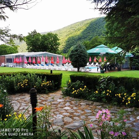 Hotel Divetsite Sliven Exterior photo