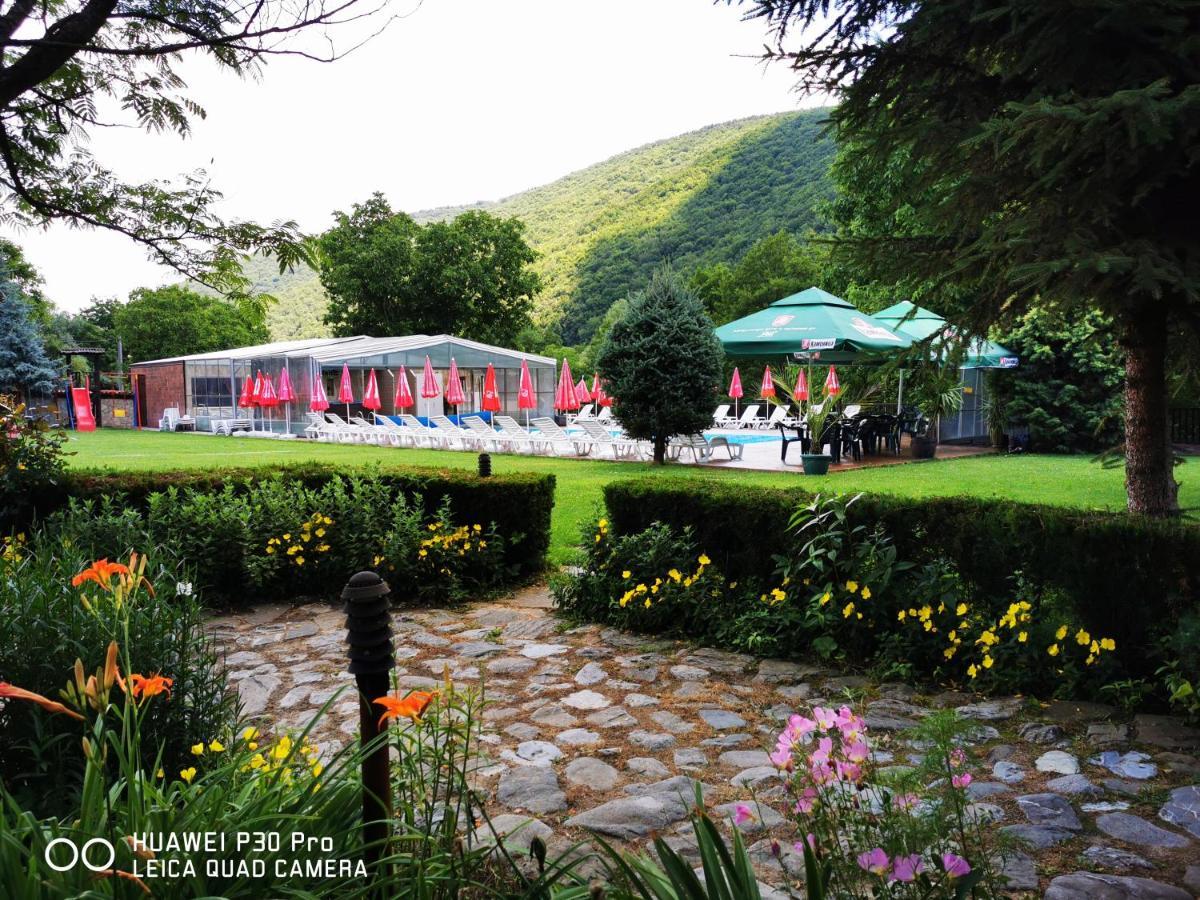 Hotel Divetsite Sliven Exterior photo